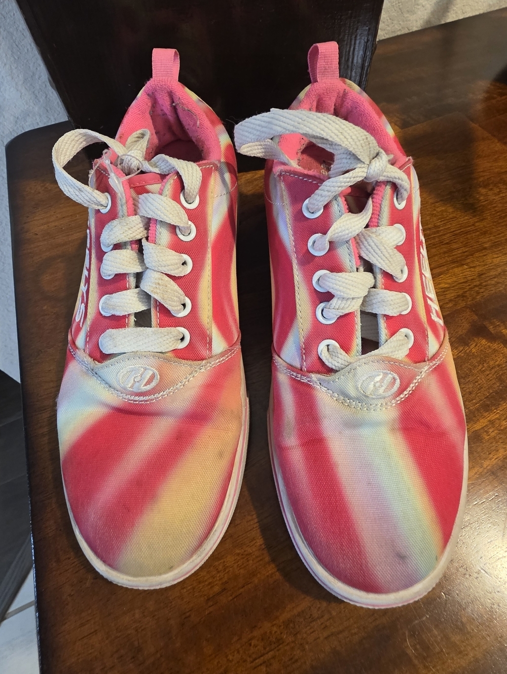 Heelys Pink‎ Rainbow Tie-Dye Skate  Size 3 Shoes - Picture 2 of 7